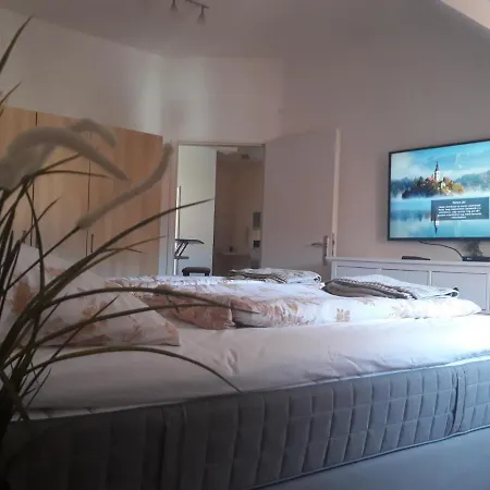 A-m Apartment *